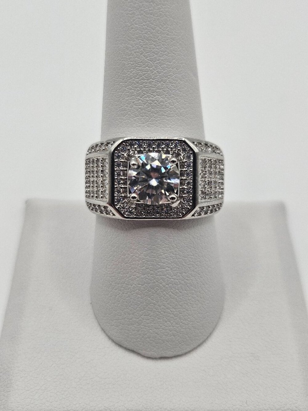 1.5ctw D Color Moissanite Statement Ring S925 Sz 9